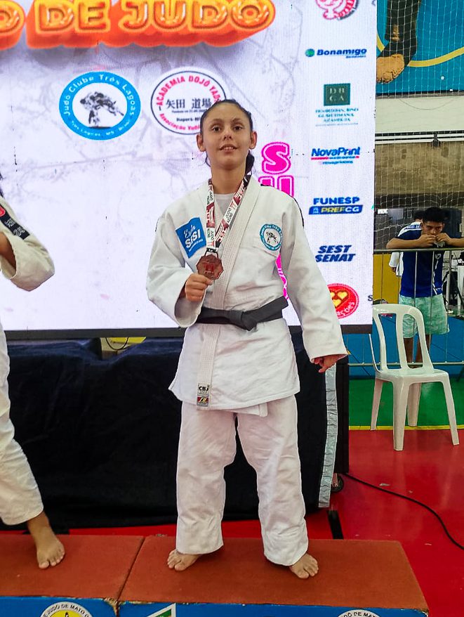 SEJUVEL conquista 12 medalhas na Copa Nipo de Judô