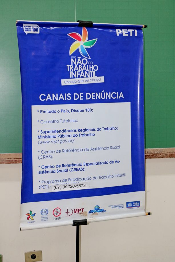 SMAS e UFMS entregam certificados para alunos do curso gratuito de “Informática Aplicada e suas Tecnologias”