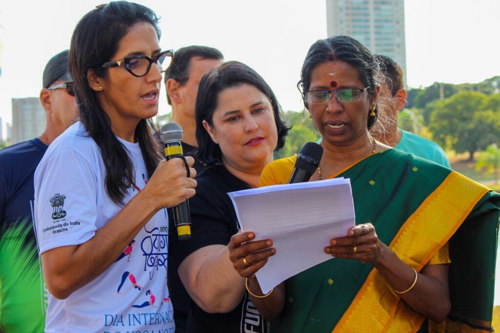 Festival promove bem-estar físico e mental com aulão de ioga no Parque das Nações Indígenas Festival promove bem-estar físico e mental com aulão de ioga no Parque das Nações Indígenas