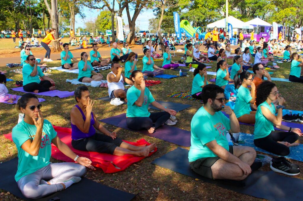 Festival promove bem-estar físico e mental com aulão de ioga no Parque das Nações Indígenas Festival promove bem-estar físico e mental com aulão de ioga no Parque das Nações Indígenas