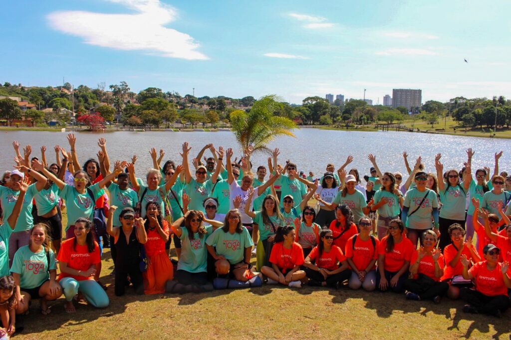 Festival promove bem-estar físico e mental com aulão de ioga no Parque das Nações Indígenas Festival promove bem-estar físico e mental com aulão de ioga no Parque das Nações Indígenas