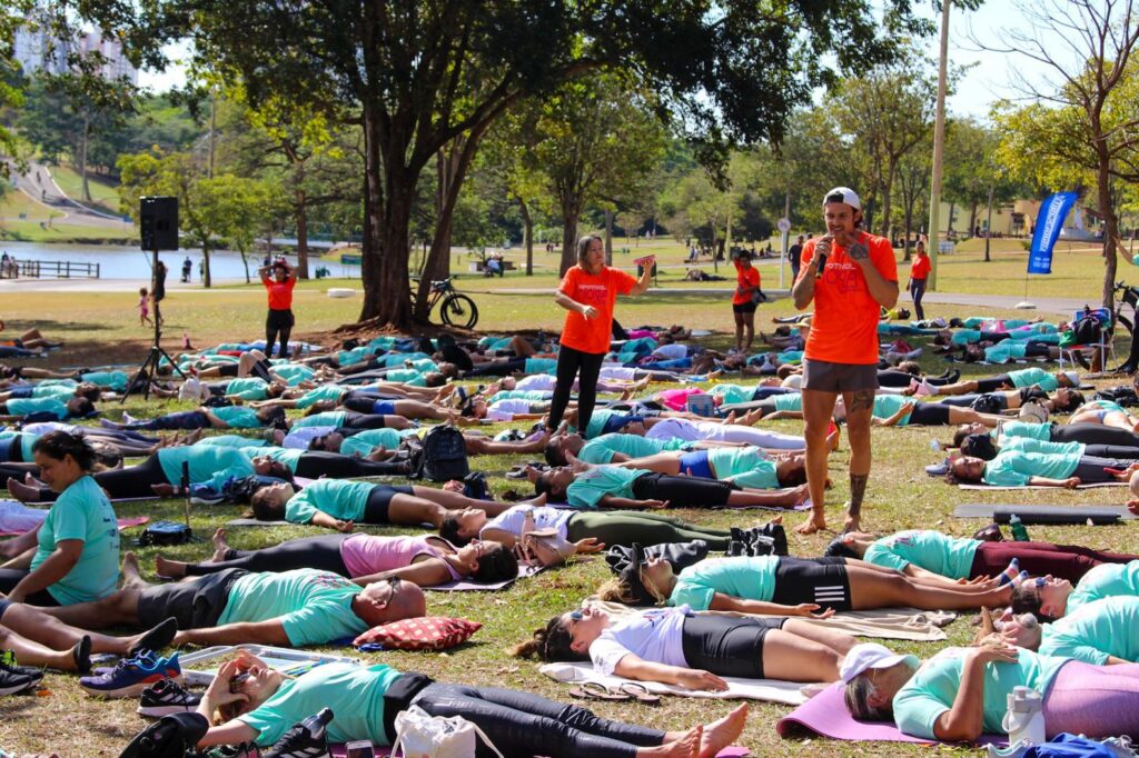 Festival promove bem-estar físico e mental com aulão de ioga no Parque das Nações Indígenas Festival promove bem-estar físico e mental com aulão de ioga no Parque das Nações Indígenas