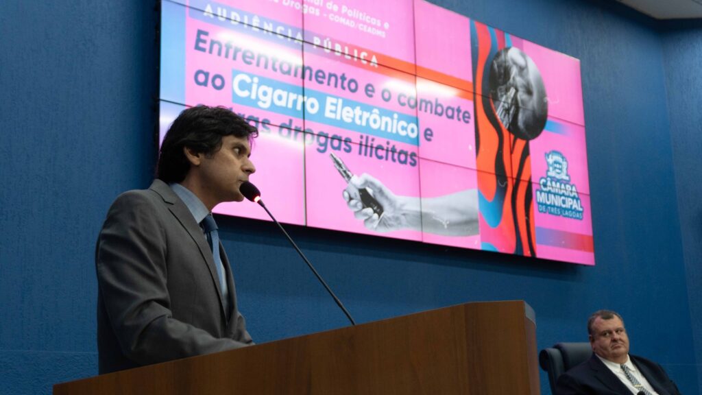 Câmara realiza audiência pública para debater sobre o cigarro eletrônico