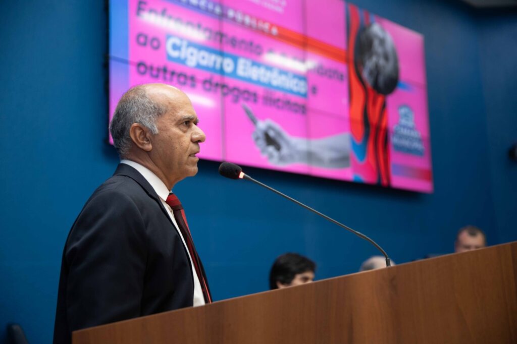 Câmara realiza audiência pública para debater sobre o cigarro eletrônico