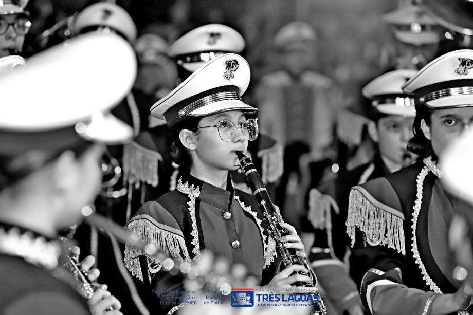 5º Festival de Bandas e Fanfarras e Desfile Cívico encanta os moradores de TL 5º Festival de Bandas e Fanfarras e Desfile Cívico encanta os moradores de TL