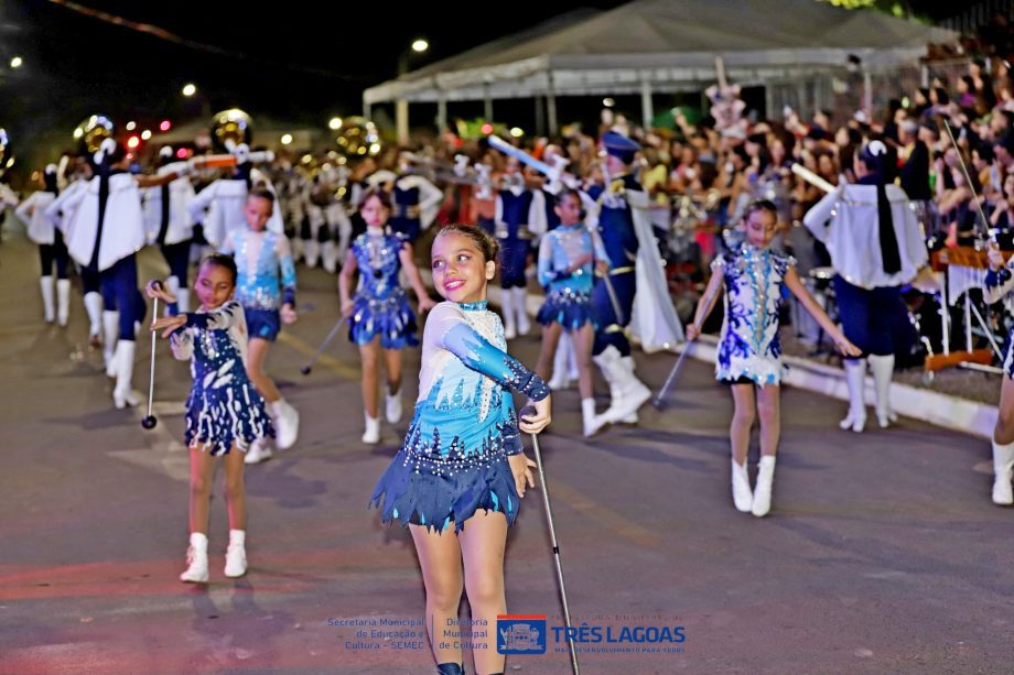 5º Festival de Bandas e Fanfarras e Desfile Cívico encanta os moradores de TL 5º Festival de Bandas e Fanfarras e Desfile Cívico encanta os moradores de TL