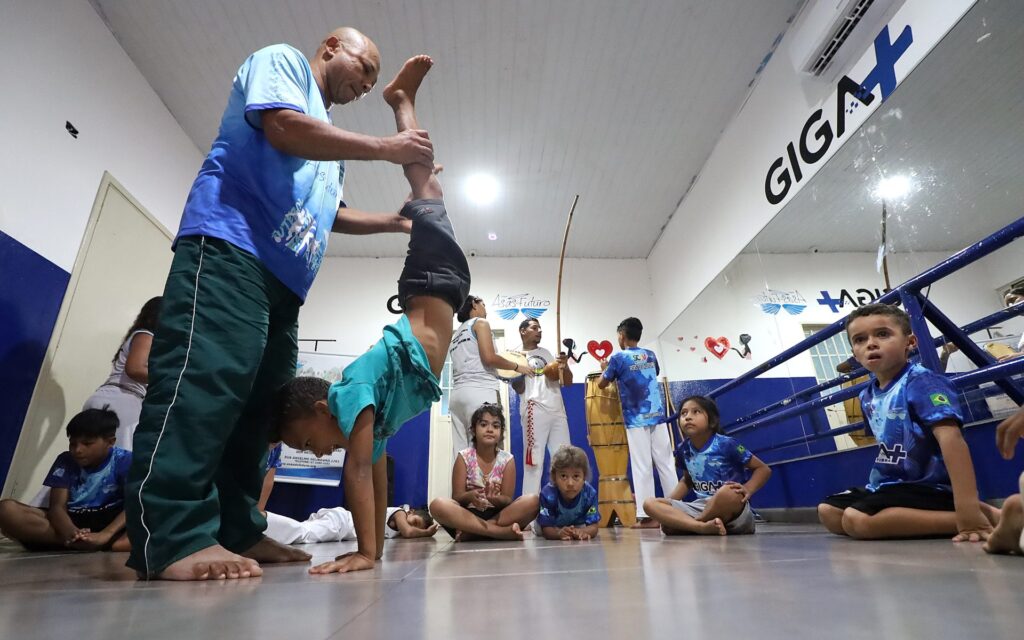Com apoio do Governo, projeto de três gerações representa “asas do futuro” para milhares de crianças Com apoio do Governo, projeto de três gerações representa “asas do futuro” para milhares de crianças