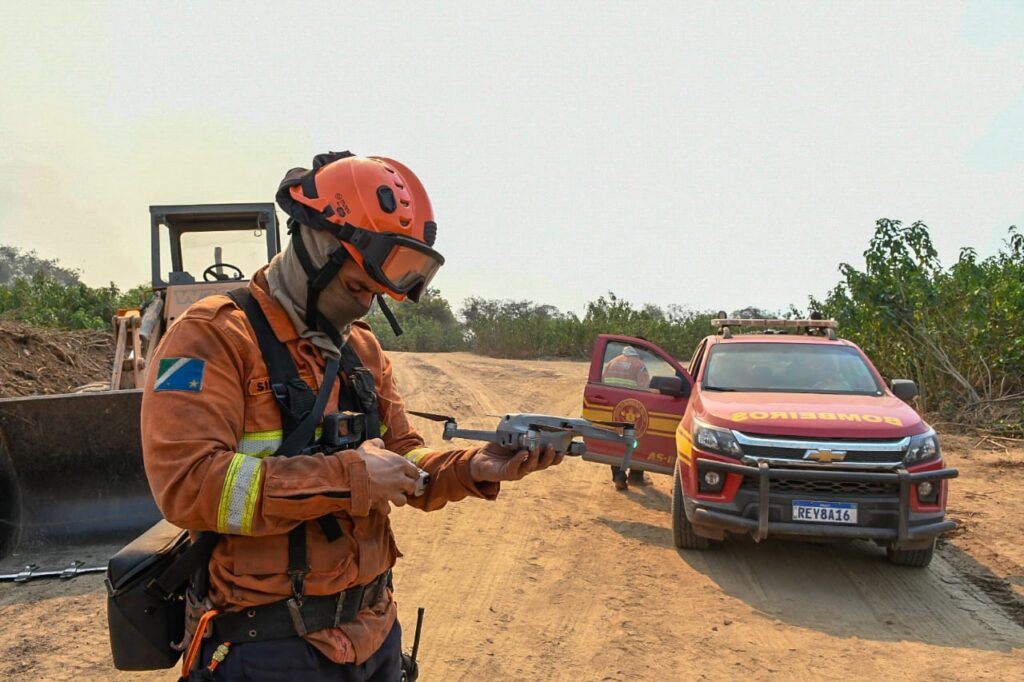 Governo de MS mantém ações permanentes para conter incêndios no Pantanal Governo de MS mantém ações permanentes para conter incêndios no Pantanal
