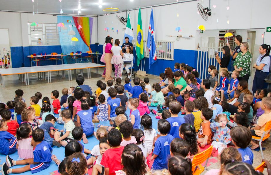 Ação preventiva contra a doença mão-pé-boca é realizada no CEI Nossa Senhora Aparecida