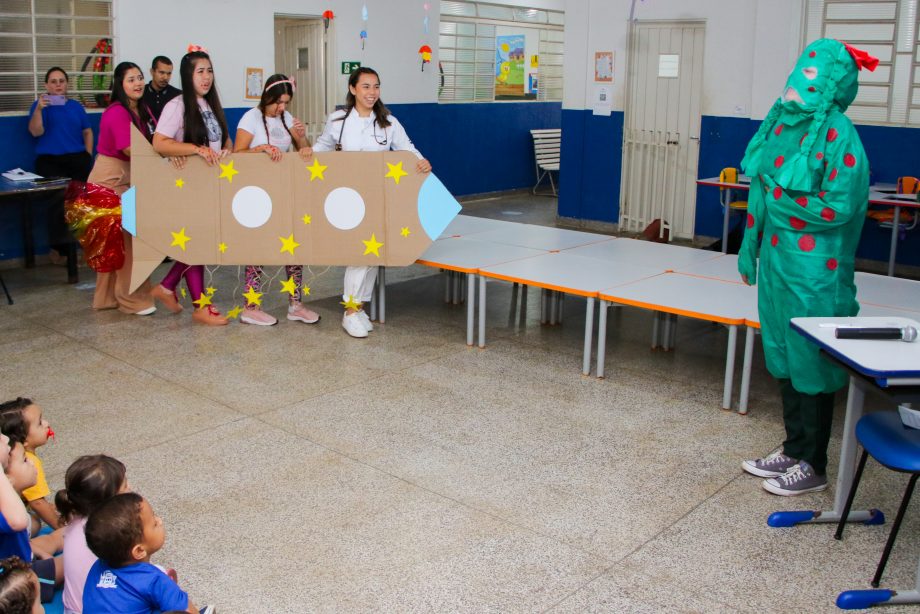 Ação preventiva contra a doença mão-pé-boca é realizada no CEI Nossa Senhora Aparecida