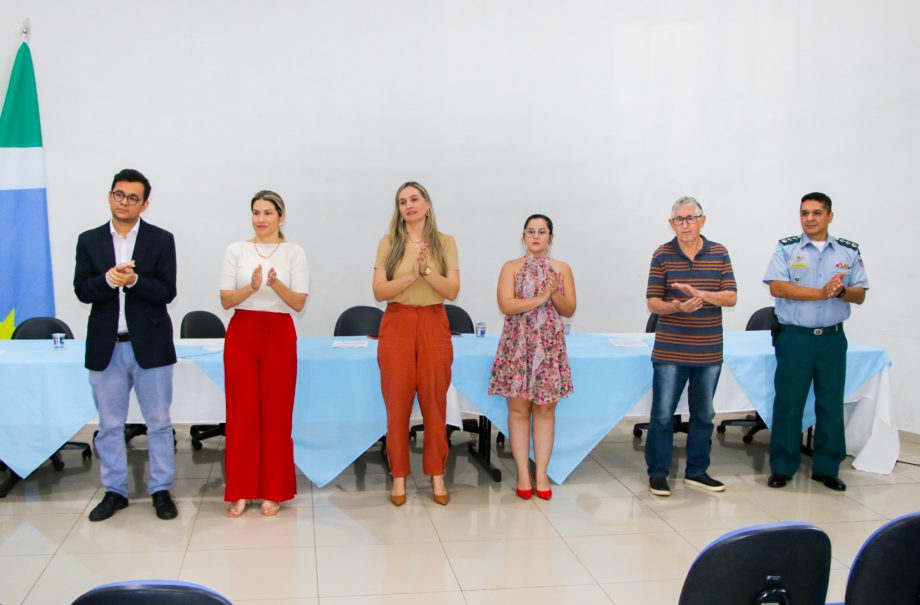 Cinquenta e nove novos servidores foram empossados nesta sexta-feira (21), em cerimônia de posse Cinquenta e nove novos servidores foram empossados nesta sexta-feira (21), em cerimônia de posse