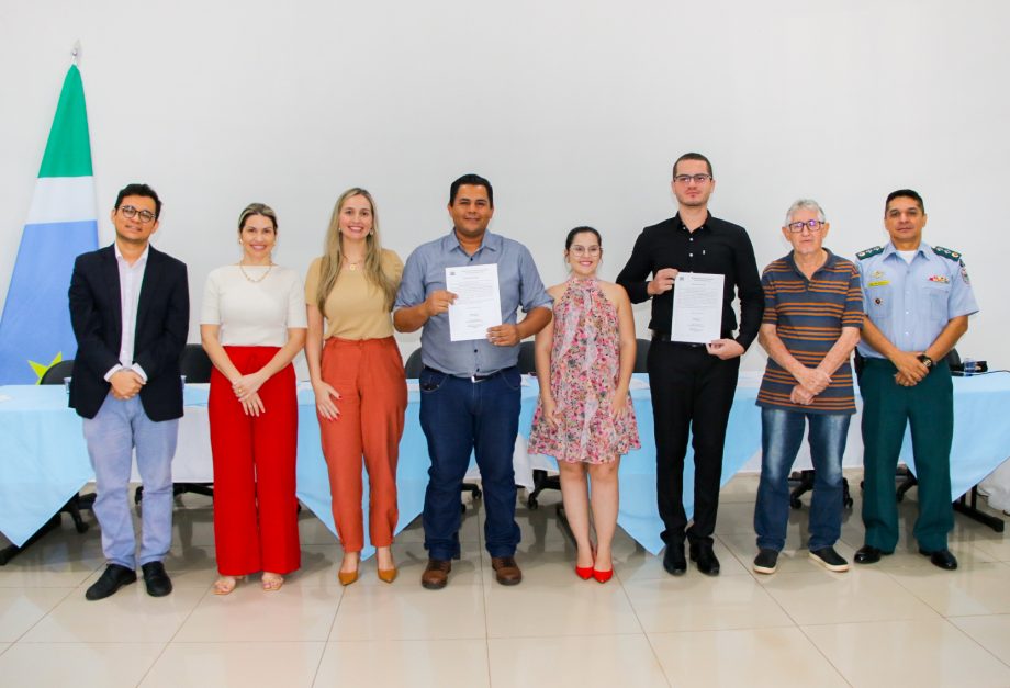Cinquenta e nove novos servidores foram empossados nesta sexta-feira (21), em cerimônia de posse Cinquenta e nove novos servidores foram empossados nesta sexta-feira (21), em cerimônia de posse