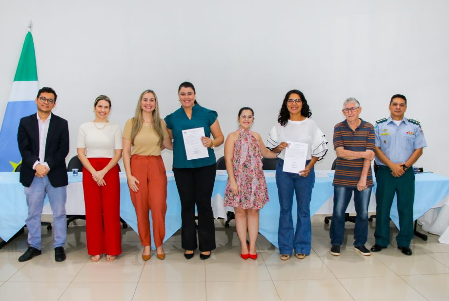 Cinquenta e nove novos servidores foram empossados nesta sexta-feira (21), em cerimônia de posse Cinquenta e nove novos servidores foram empossados nesta sexta-feira (21), em cerimônia de posse