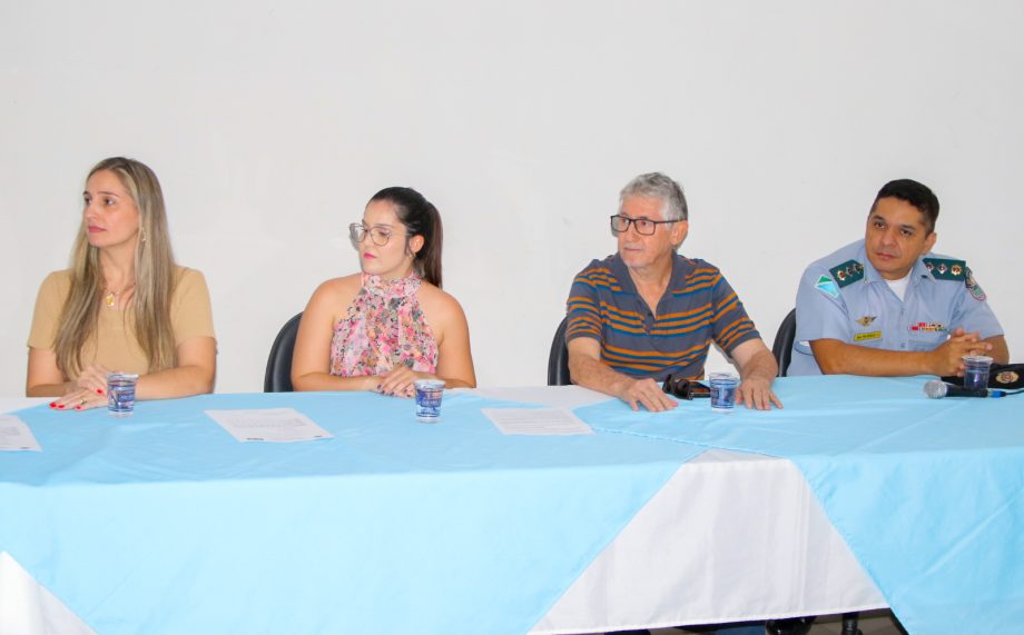Cinquenta e nove novos servidores foram empossados nesta sexta-feira (21), em cerimônia de posse Cinquenta e nove novos servidores foram empossados nesta sexta-feira (21), em cerimônia de posse