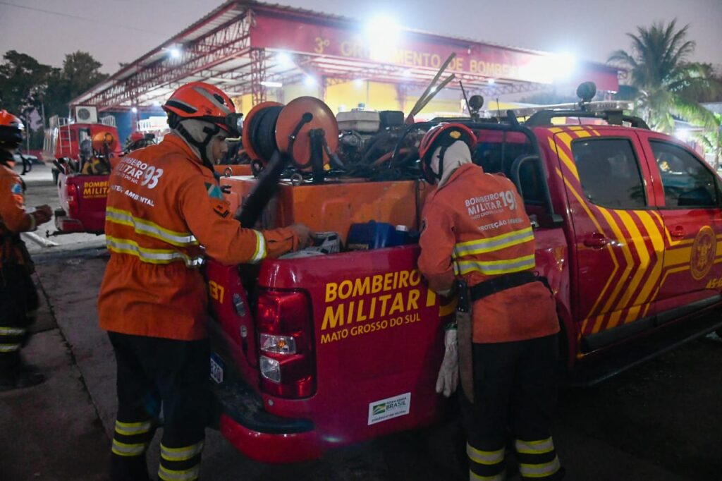 Governo de MS mantém ações permanentes para conter incêndios no Pantanal Governo de MS mantém ações permanentes para conter incêndios no Pantanal