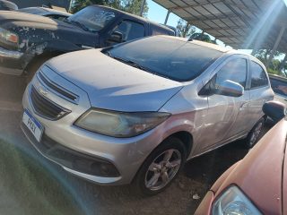 Detran-MS inicia novo leilão com Honda CG 2023/24 e Kia Cerato em destaque