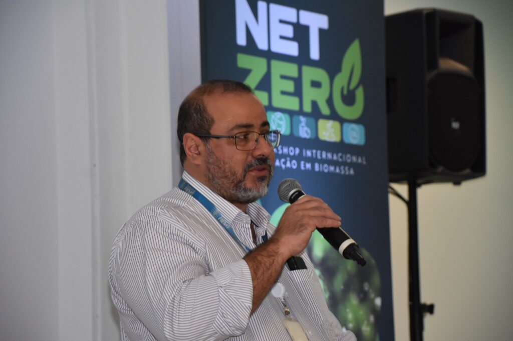 Palestrantes debatem ações para reduzir a emissão de carbono no 3º Workshop de Inovação em Biomassa Palestrantes debatem ações para reduzir a emissão de carbono no 3º Workshop de Inovação em Biomassa