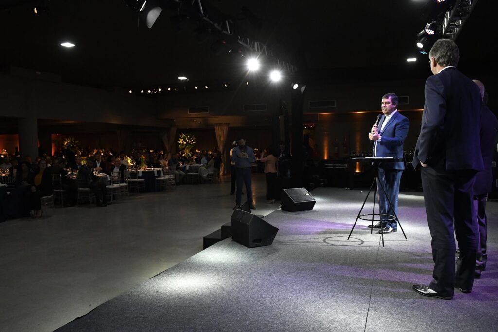 Parceria entre Governo de MS e cooperativismo é reforçada em evento de 45 anos da OCB-MS Parceria entre Governo de MS e cooperativismo é reforçada em evento de 45 anos da OCB-MS