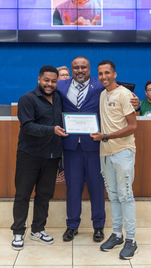 Câmara entrega homenagens a integrantes do movimento campista católico e profissionais de diversas áreas Câmara entrega homenagens a integrantes do movimento campista católico e profissionais de diversas áreas
