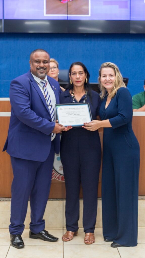 Câmara entrega homenagens a integrantes do movimento campista católico e profissionais de diversas áreas Câmara entrega homenagens a integrantes do movimento campista católico e profissionais de diversas áreas