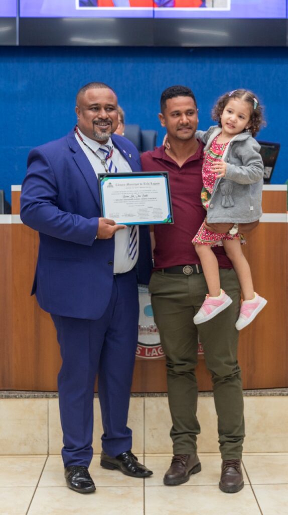 Câmara entrega homenagens a integrantes do movimento campista católico e profissionais de diversas áreas Câmara entrega homenagens a integrantes do movimento campista católico e profissionais de diversas áreas
