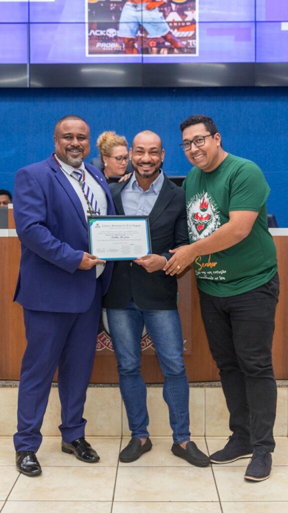 Câmara entrega homenagens a integrantes do movimento campista católico e profissionais de diversas áreas Câmara entrega homenagens a integrantes do movimento campista católico e profissionais de diversas áreas