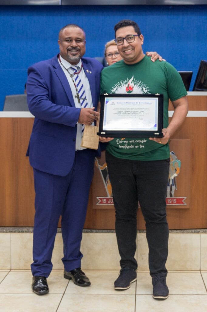 Câmara entrega homenagens a integrantes do movimento campista católico e profissionais de diversas áreas Câmara entrega homenagens a integrantes do movimento campista católico e profissionais de diversas áreas