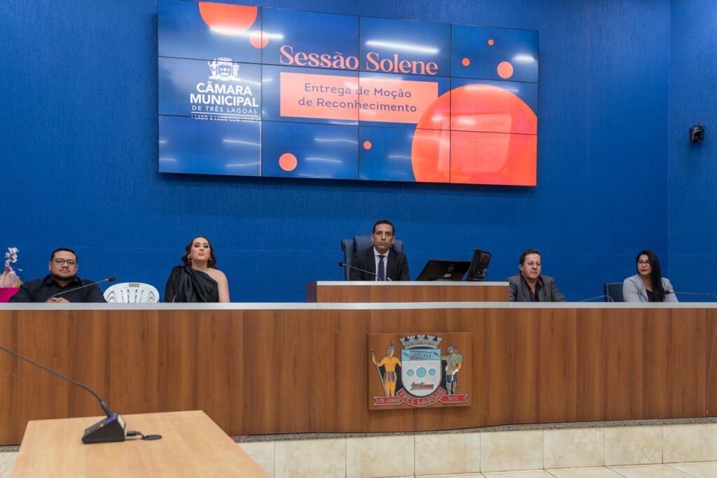 Influencer é homenageada com honraria concedida pela Câmara Influencer é homenageada com honraria concedida pela Câmara