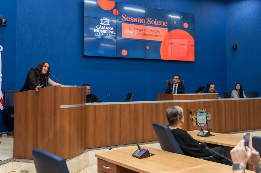 Influencer é homenageada com honraria concedida pela Câmara Influencer é homenageada com honraria concedida pela Câmara