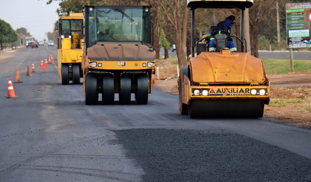 Moreninhas: obra do Governo de MS, recapeamento da avenida Gury Marques entra na fase final Moreninhas: obra do Governo de MS, recapeamento da avenida Gury Marques entra na fase final