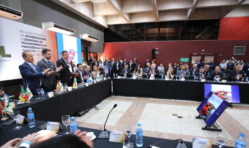 Riedel assume presidência do Codesul e firma parcerias para impulsionar novos investimentos em MS Riedel assume presidência do Codesul e firma parcerias para impulsionar novos investimentos em MS