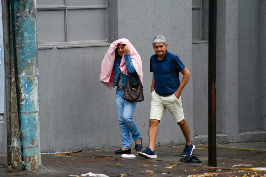 Chuva de 20 mm chega a várias regiões do Pantanal e ajuda a controlar incêndios florestais em MS