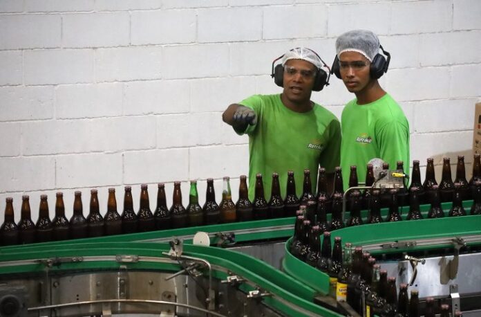 Fabrica-Bamboa-Emprego-Industria-Foto-Alvaro-Rezende-3-730x480