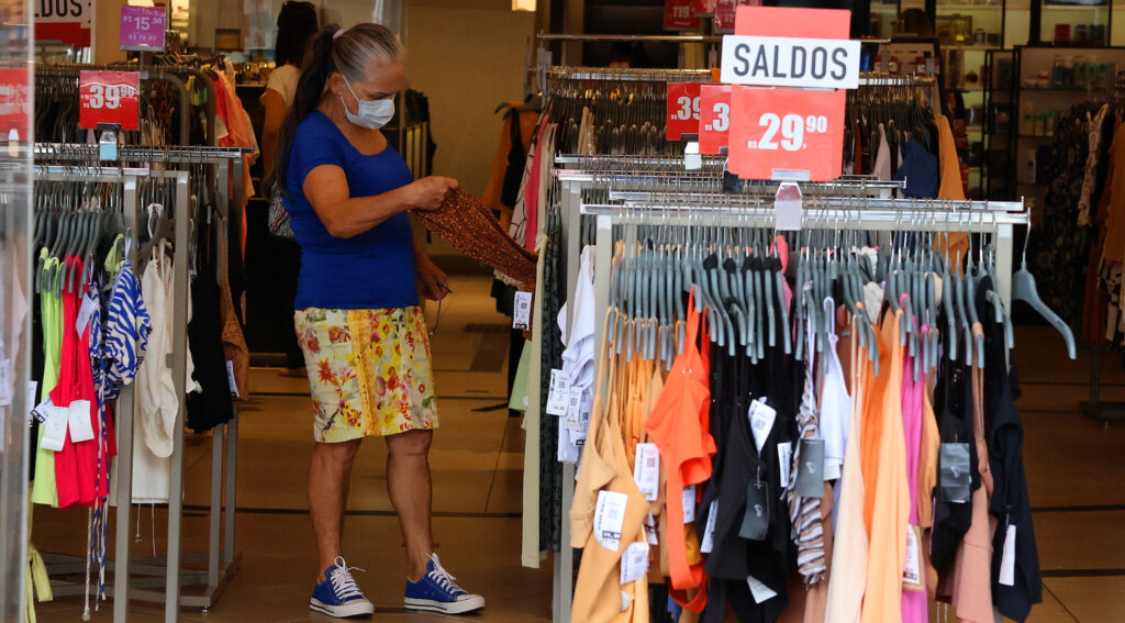 Imposto menor em MS reduz preços, atrai negócios, gera empregos e garante crescimento sustentável ao Estado Imposto menor em MS reduz preços, atrai negócios, gera empregos e garante crescimento sustentável ao Estado