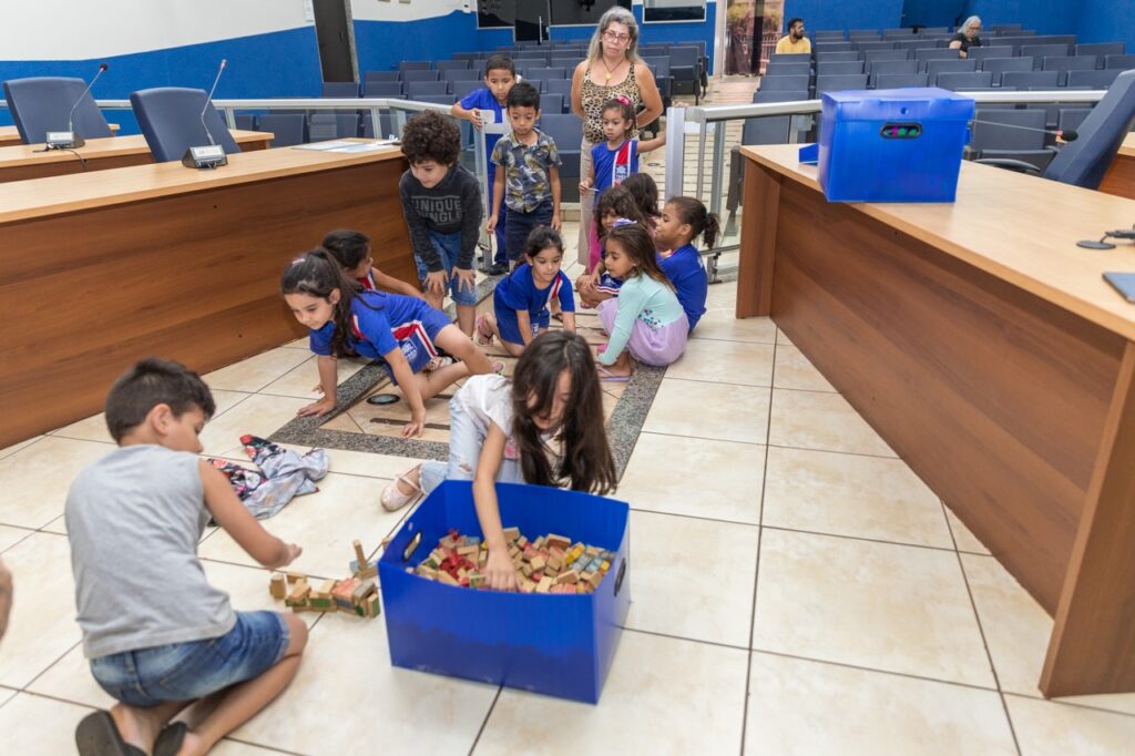 Visita Guiada recebe alunos da educação infantil Visita Guiada recebe alunos da educação infantil