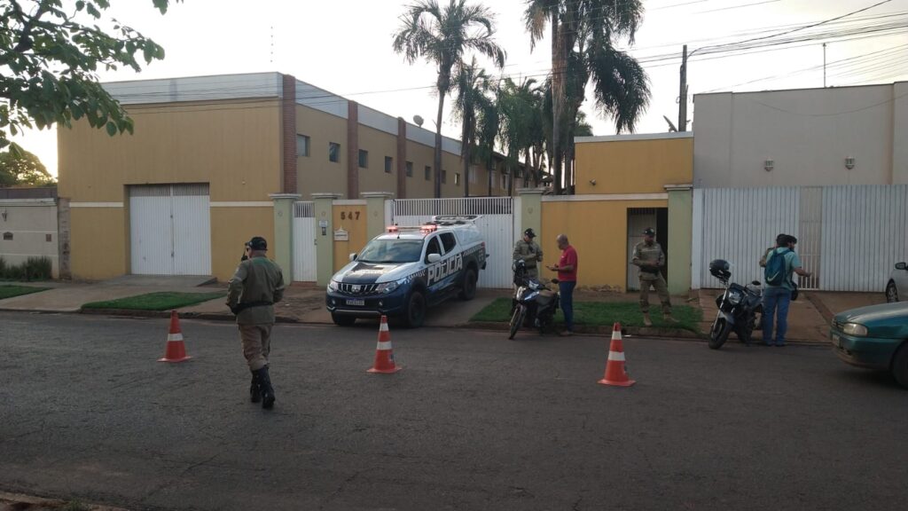 Operação conjunta entre policiais do 2º BPM e do Deptran reforça segurança no trânsito em Três Lagoas Operação conjunta entre policiais do 2º BPM e do Deptran reforça segurança no trânsito em Três Lagoas