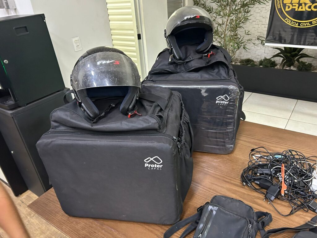 DRACCO prende quatro integrantes de Organização Criminosa que praticaram uma série de estelionatos contra Idosos em Campo Grande DRACCO prende quatro integrantes de Organização Criminosa que praticaram uma série de estelionatos contra Idosos em Campo Grande