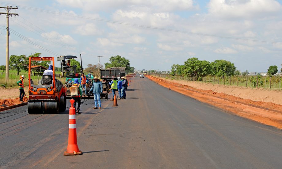 Obras de duplicação da via de acesso ao Balneário estão avançadas Obras de duplicação da via de acesso ao Balneário estão avançadas