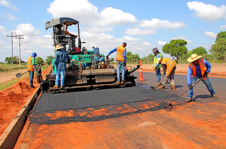Obras de duplicação da via de acesso ao Balneário estão avançadas Obras de duplicação da via de acesso ao Balneário estão avançadas