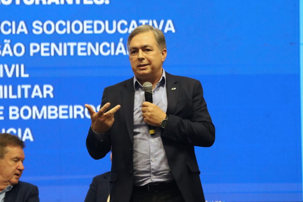 Governo de MS apresenta aos prefeitos eleitos as prioridades e projetos de cada secretaria Governo de MS apresenta aos prefeitos eleitos as prioridades e projetos de cada secretaria