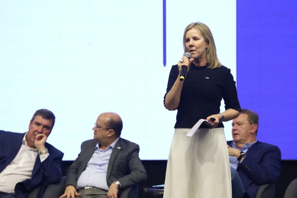 Governo de MS apresenta aos prefeitos eleitos as prioridades e projetos de cada secretaria Governo de MS apresenta aos prefeitos eleitos as prioridades e projetos de cada secretaria