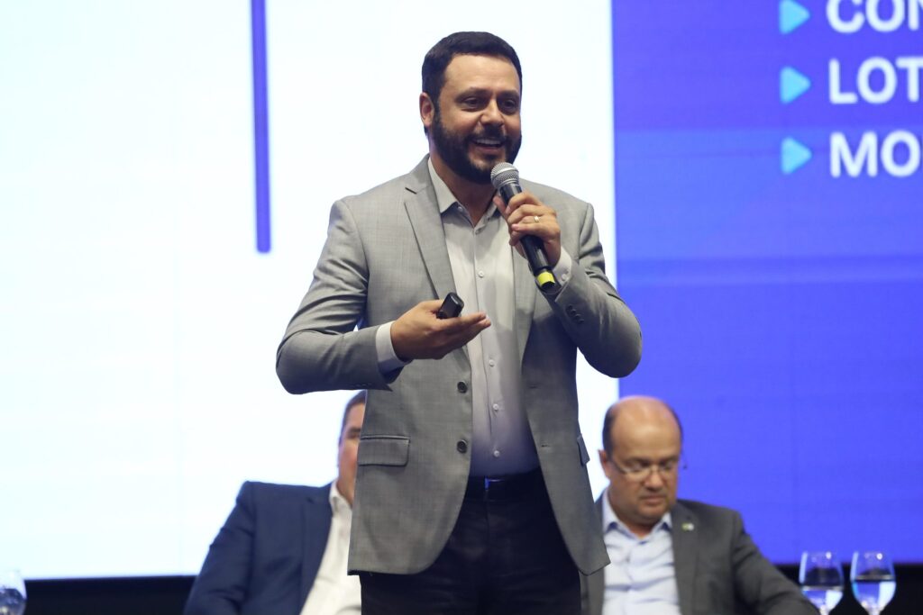 Governo de MS apresenta aos prefeitos eleitos as prioridades e projetos de cada secretaria Governo de MS apresenta aos prefeitos eleitos as prioridades e projetos de cada secretaria