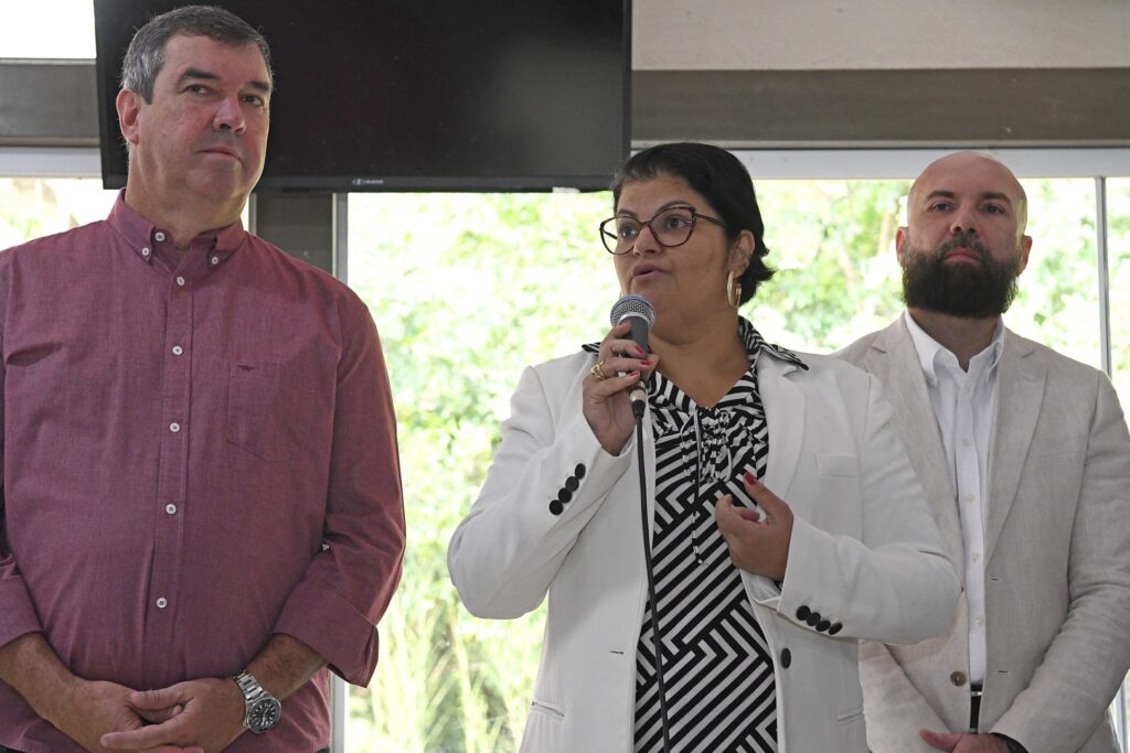 Governo de MS reajusta salário das carreiras de assistência, cidadania e defesa do consumidor Governo de MS reajusta salário das carreiras de assistência, cidadania e defesa do consumidor