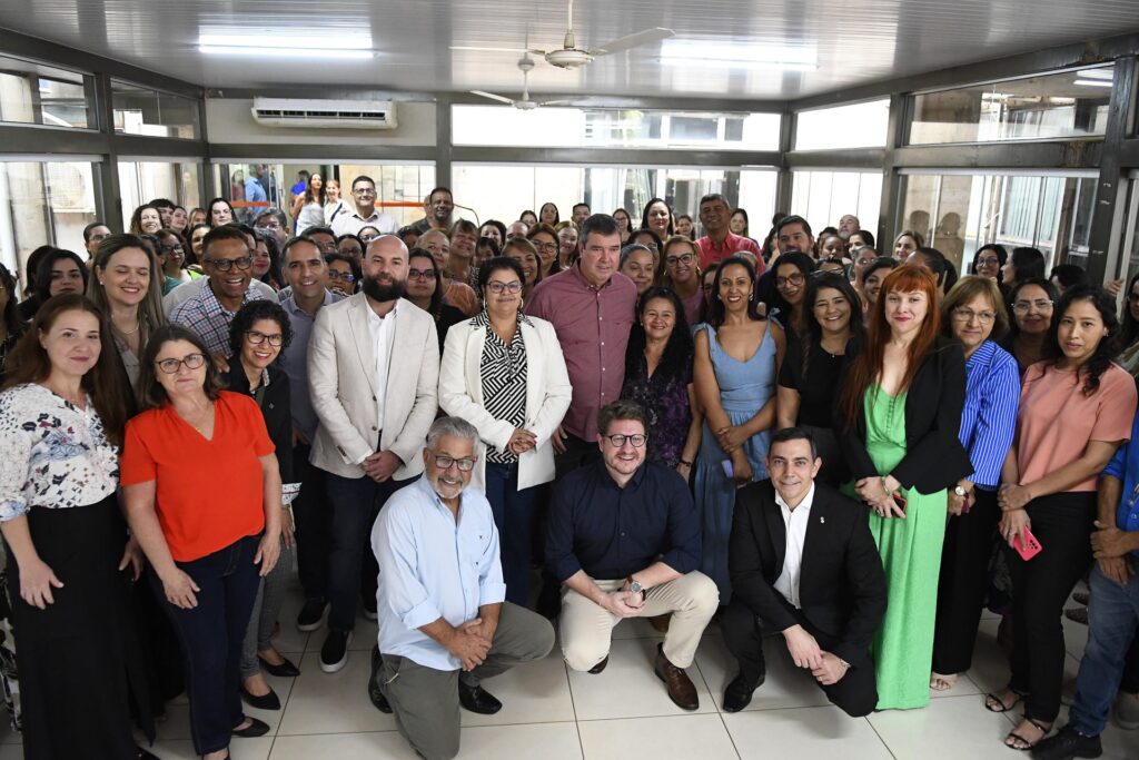 Governo de MS reajusta salário das carreiras de assistência, cidadania e defesa do consumidor Governo de MS reajusta salário das carreiras de assistência, cidadania e defesa do consumidor