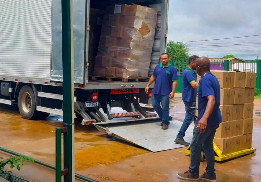 Governo do Estado antecipa entrega dos kits escolares para o ano letivo de 2025