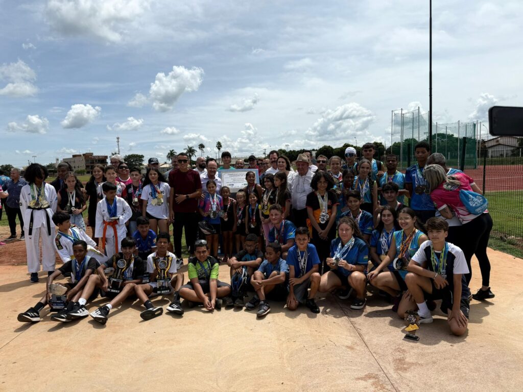 Governo de MS entrega obras de impacto no esporte, segurança e saneamento em Chapadão do Sul Governo de MS entrega obras de impacto no esporte, segurança e saneamento em Chapadão do Sul