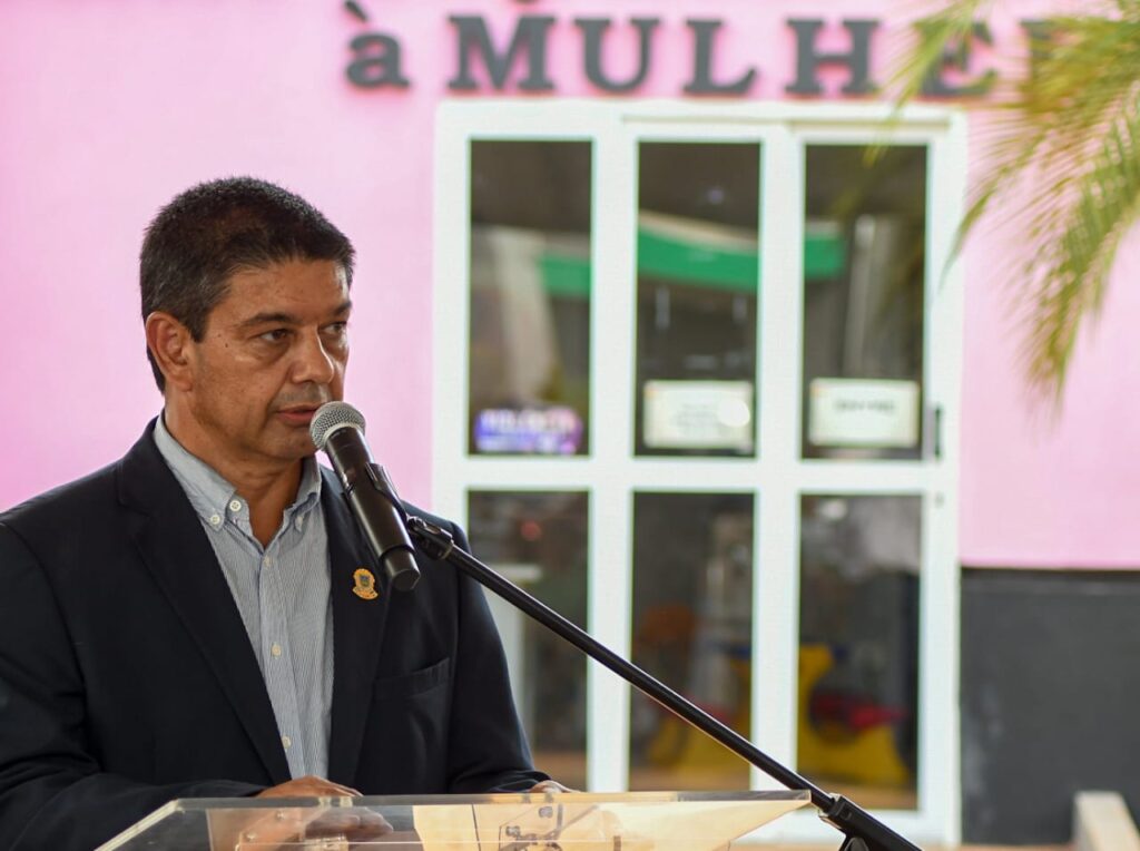 Governo reforça segurança e acolhimento com 1ª delegacia em Figueirão e núcleo especializado em Rio Brilhante Governo reforça segurança e acolhimento com 1ª delegacia em Figueirão e núcleo especializado em Rio Brilhante