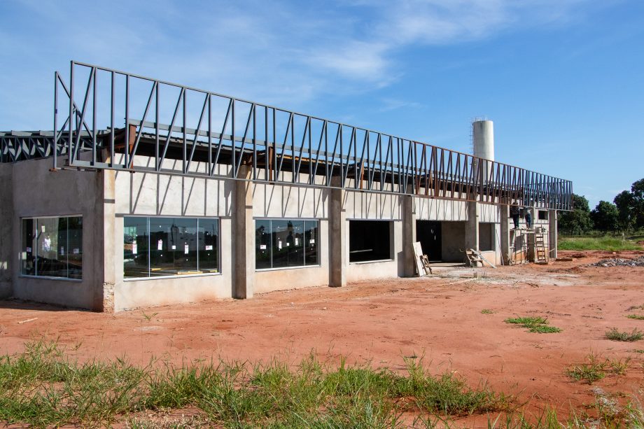 Prefeito Cassiano Maia visita obras da nova sede do Detran-MS em Três Lagoas