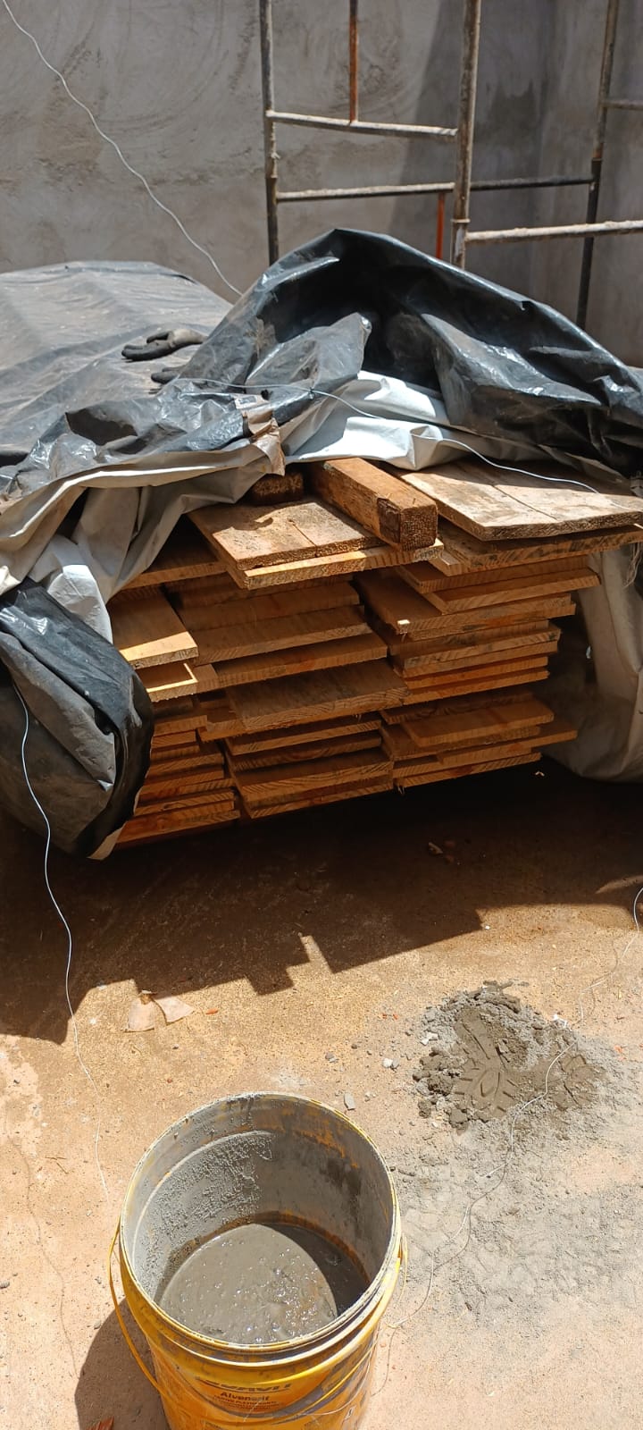 Polícia Civil identifica receptador e apreende material obtido em estelionato contra madeireira em Três Lagoas Polícia Civil identifica receptador e apreende material obtido em estelionato contra madeireira em Três Lagoas