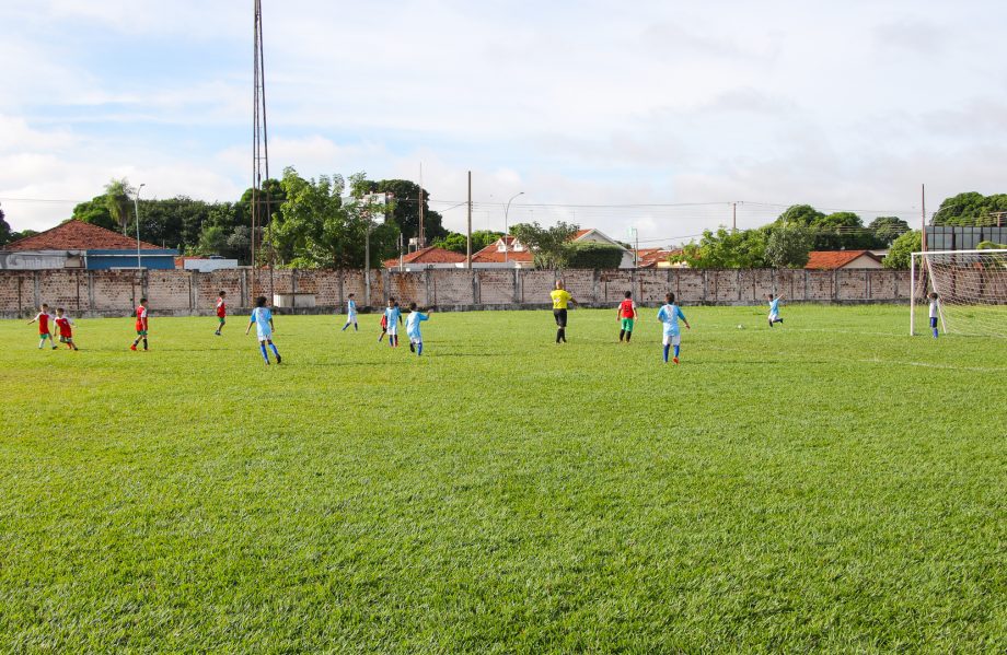 Campeonato Municipal de Futebol de Base 2025 começa com muita emoção e gols